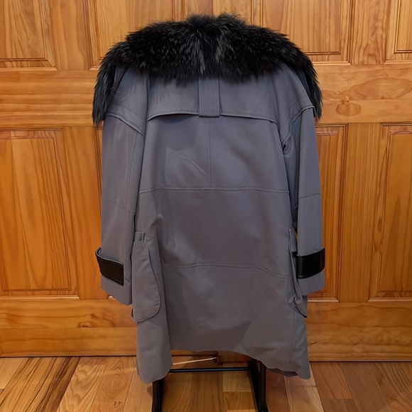 Magnificent winter coat! - Picture 6 of 11